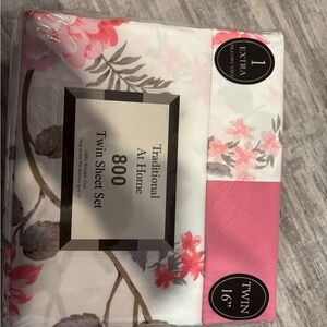 Pink Floral Twin Sheet Set